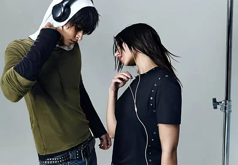 Rewind to the 00s: Timeless Pieces Every Man Should Own