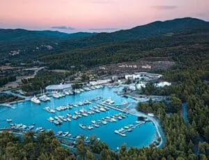 Yacht-Friendly Spots tips