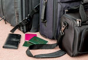 declutter your travel bag