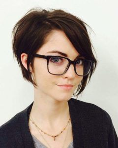 Fashionable short hairstyles