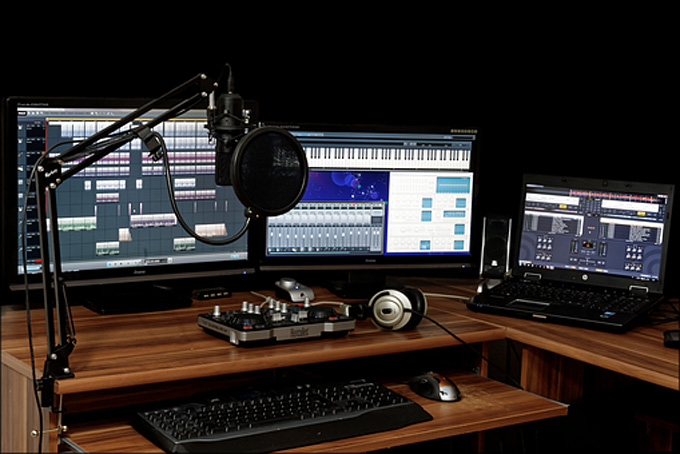 Tips & tricks to creating the perfect recording studio – Flux Magazine