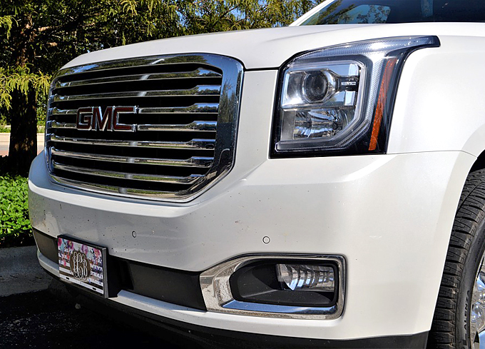 features new GMC Yukon