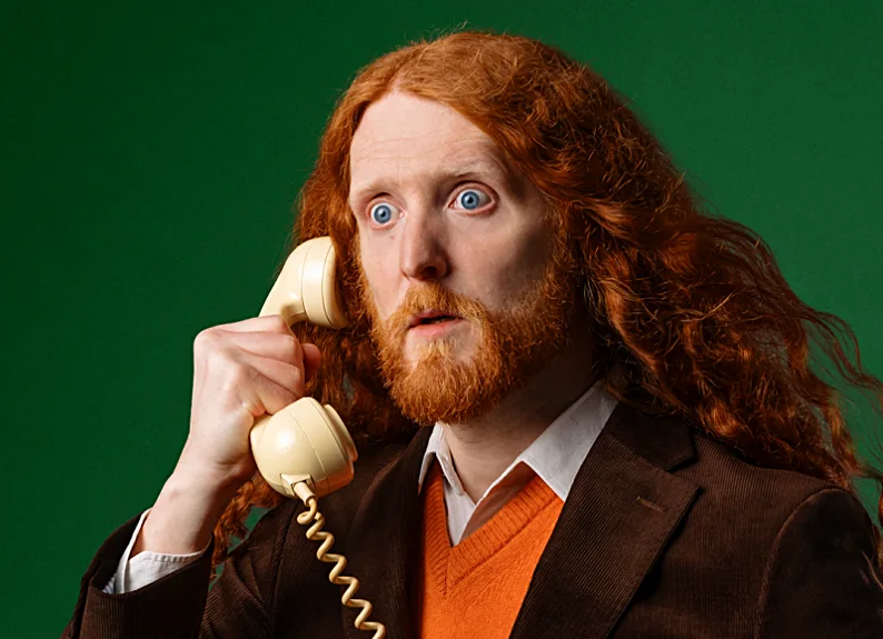 An Andalusian Dog Walks Into A Bar –  Alasdair Beckett-King