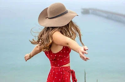 Wholesale Crop Tops: The Best Trending Prints and Textures