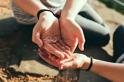 How Engagement Rings Inspire Weddings, Jewellery, and Fashion