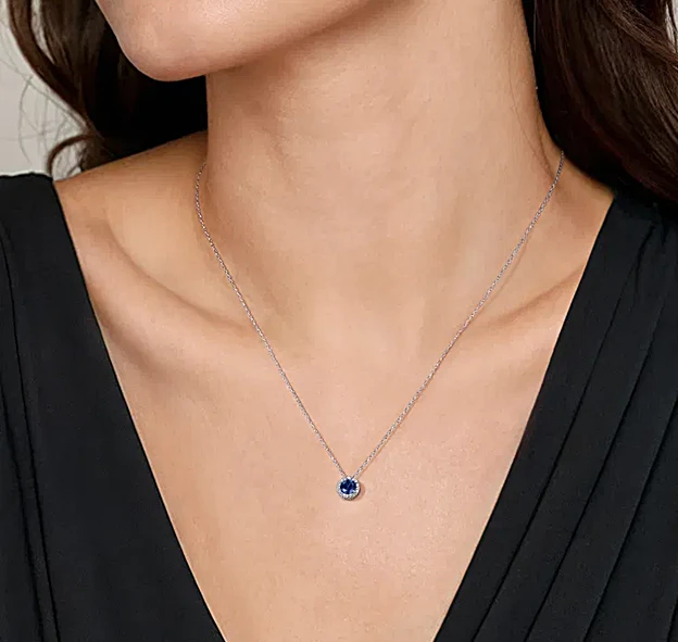 Sapphire Necklace tips