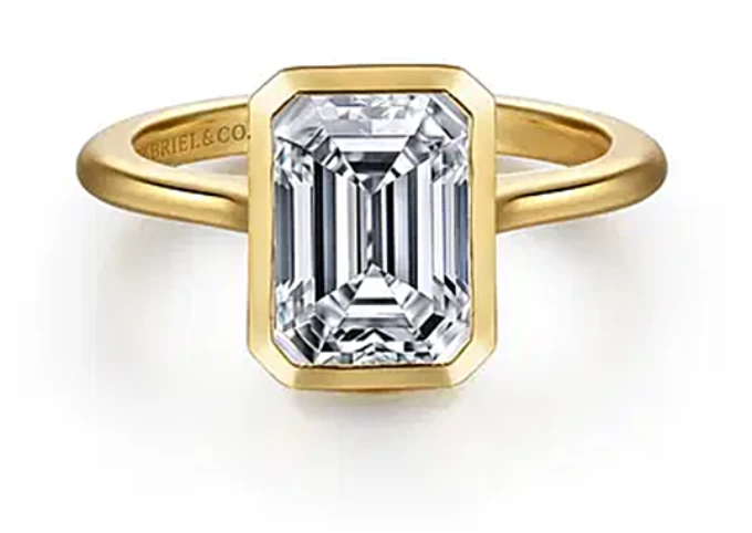 Emerald Cut Engagement Rings