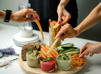 5 Simple Strategies to Eat Healthier in a Hectic City Life