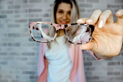 What to Do When Your Glasses Frames Wear Out but Lenses Are Perfect