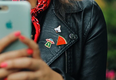 Why Personalized Pins Are Becoming Modern Keepsakes
