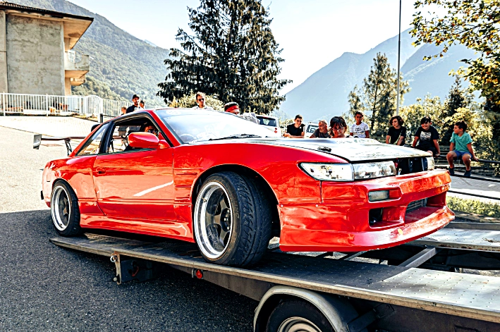 Risks Vehicle Needs Professional Recovery